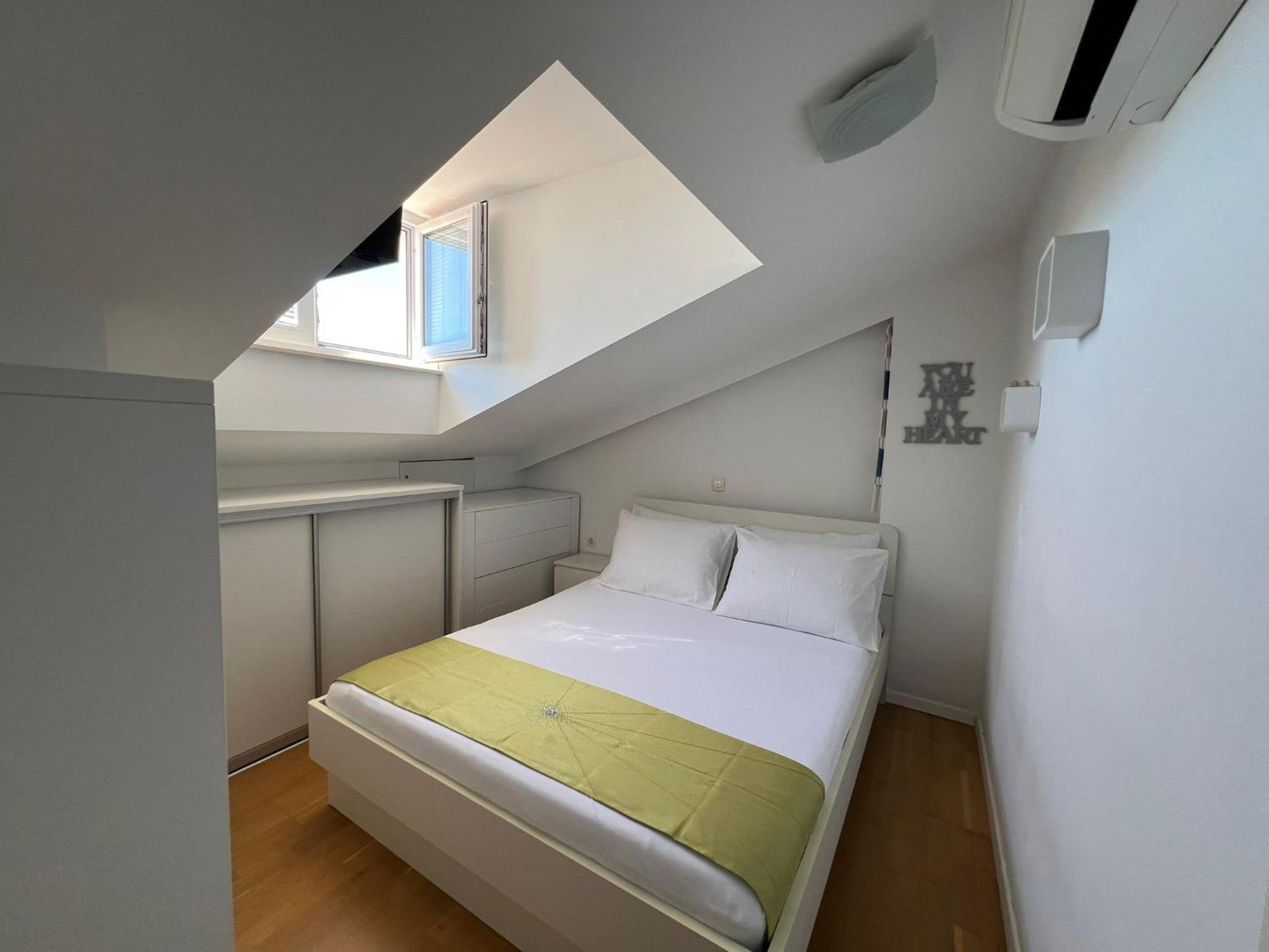 City Apartments Nada Макарська Екстер'єр фото